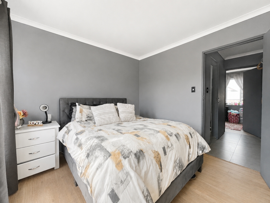 2 Bedroom Property for Sale in Heathfield Western Cape